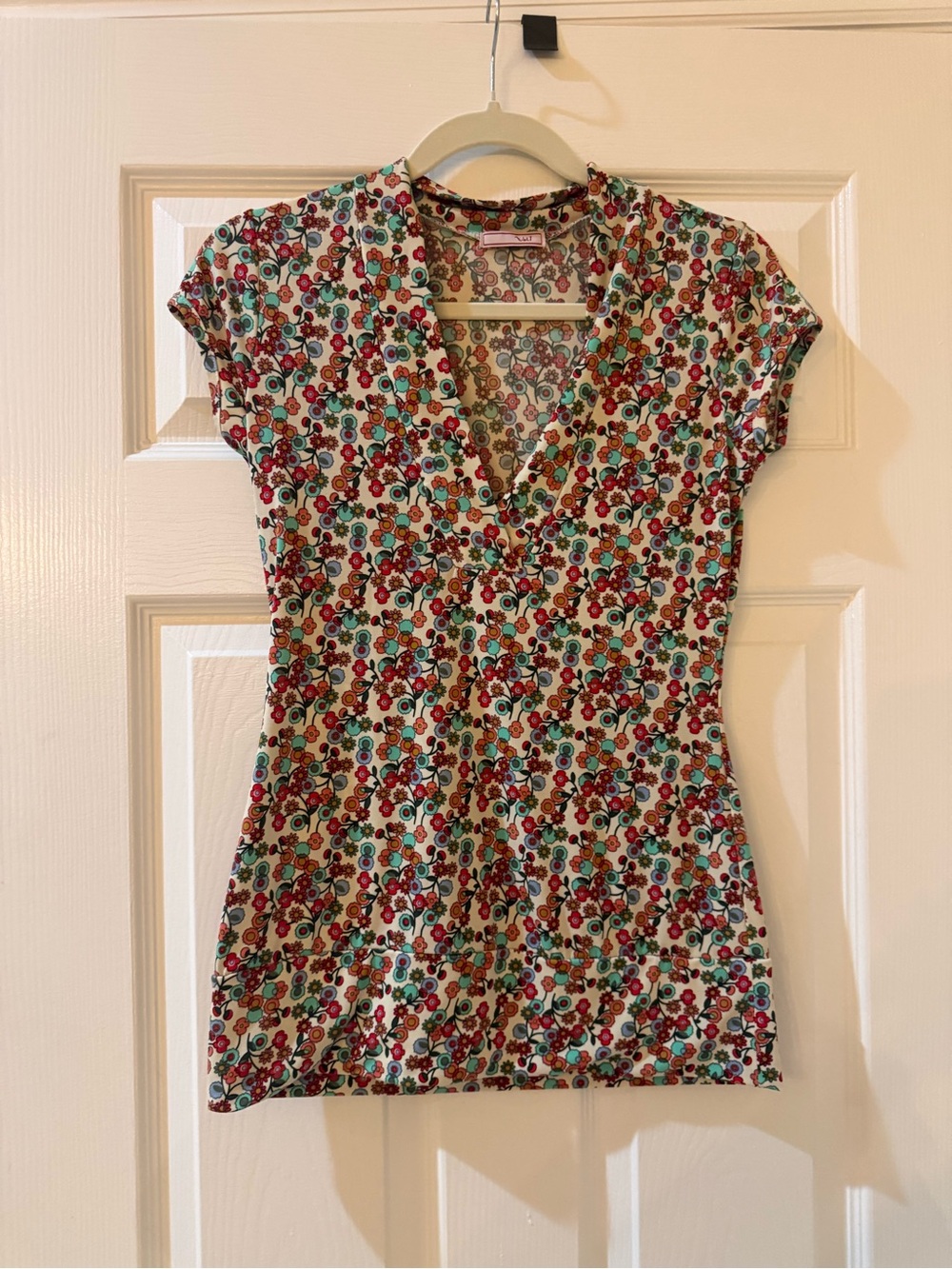 Vol. 1 Floral V-Neck Short Sleeve Y2K Top with Red & Teal Floral